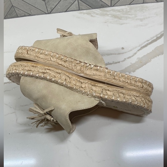 SEVEN DIALS WENDELLE SUEDE TASSEL SLIDES - Picture 9 of 13